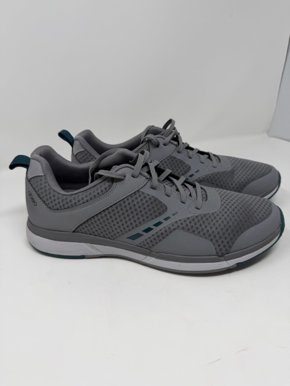 Abeo Gray Mesh Men's Sneakers with Teal Accents